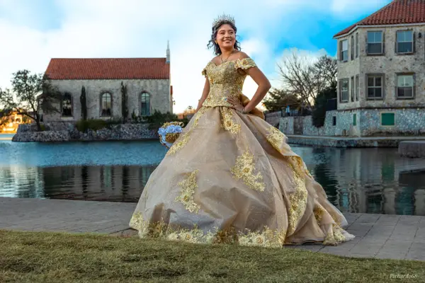 Quinceañera Planning Guide